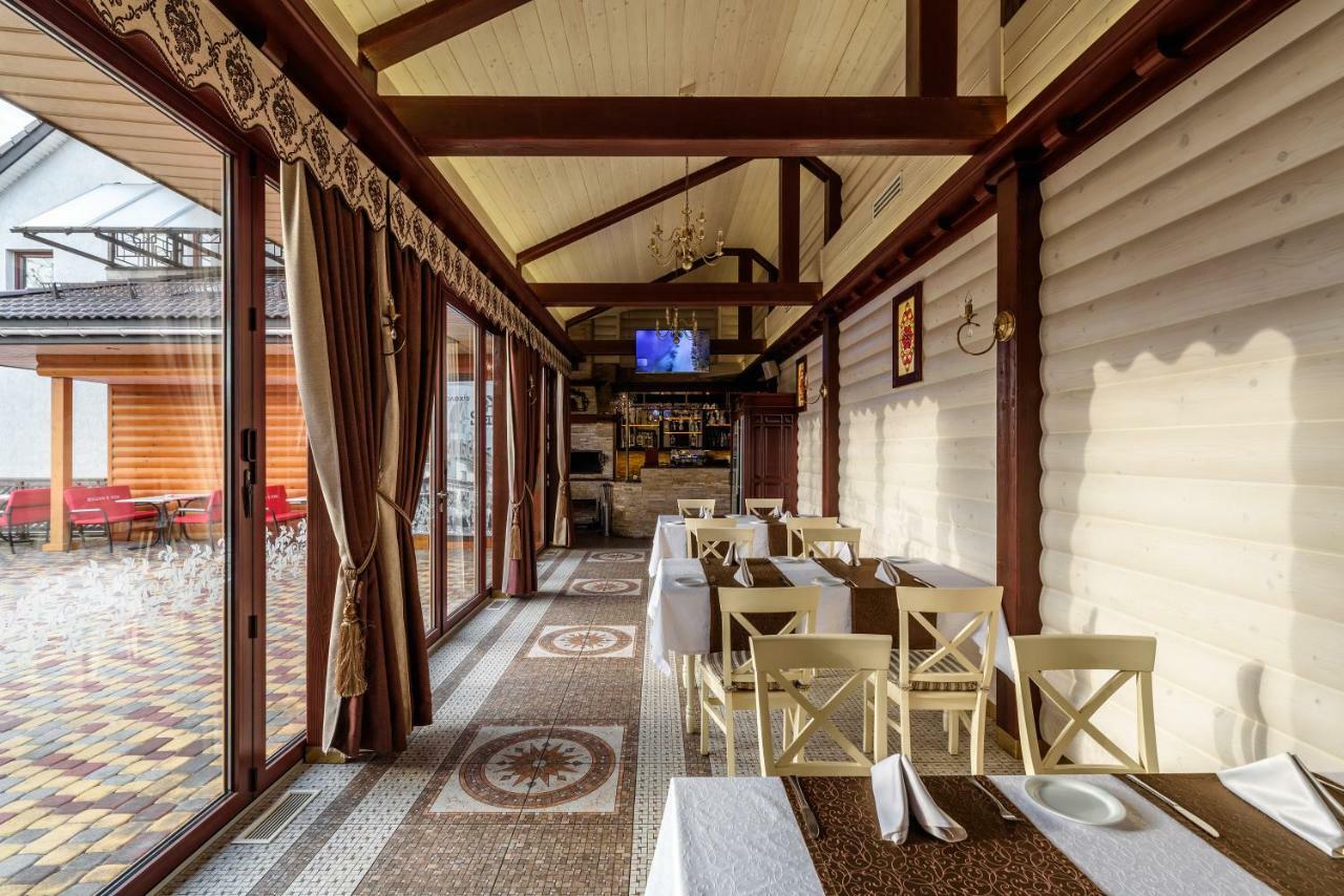 Status Hotel Malekhuv エクステリア 写真